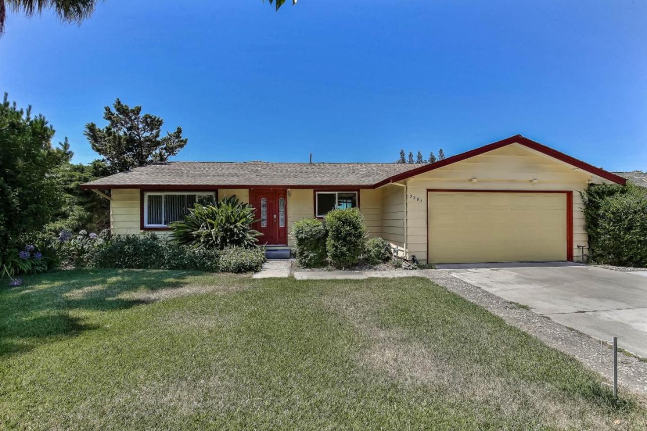 5281 Harwood Rd - Photo 1