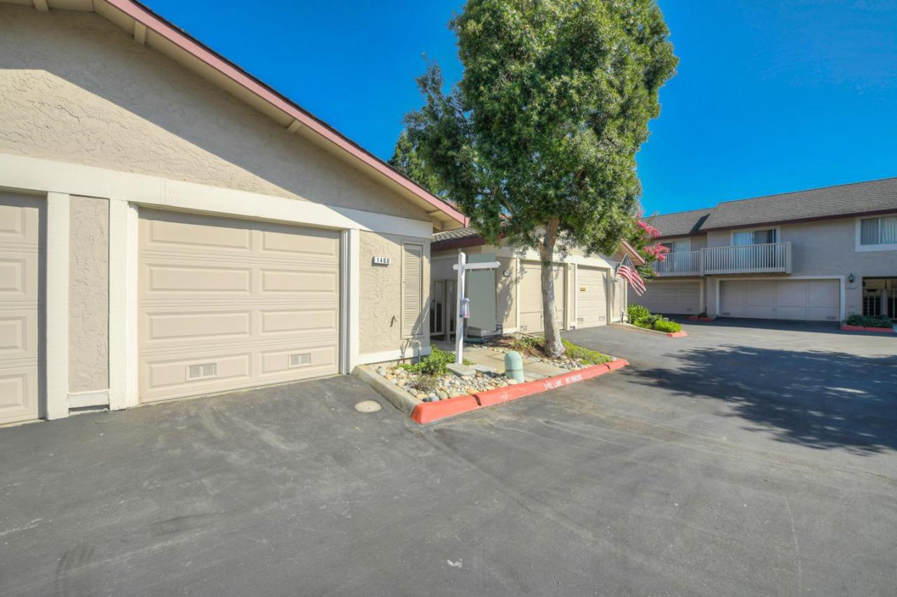 1400 Pinehurst Sq - Photo 1