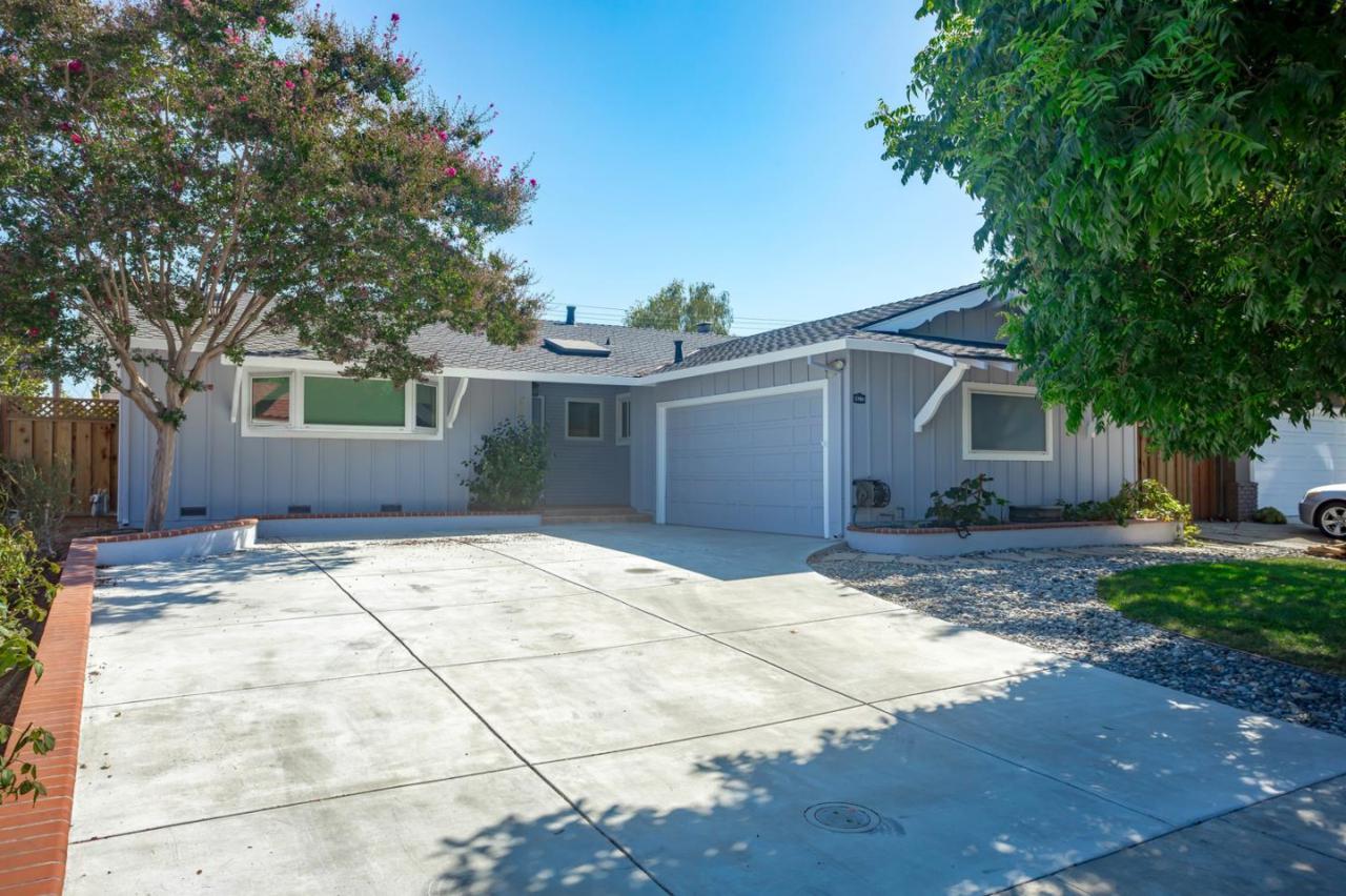 2760 Meridian Ave - Photo 1