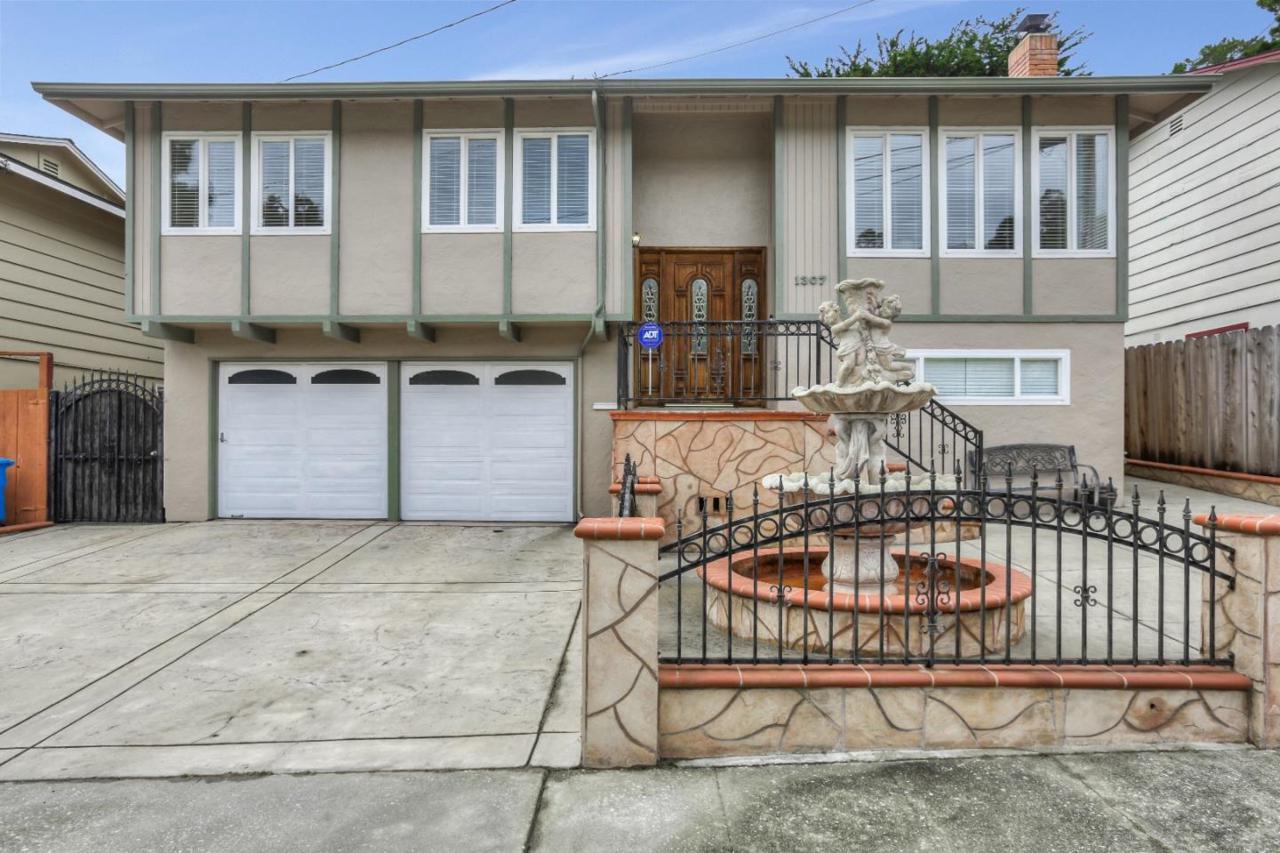 1307 Poplar Ave - Photo 1