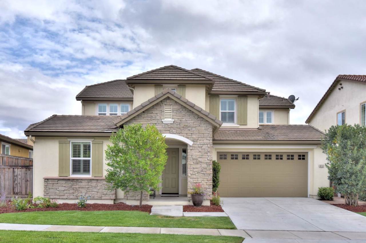 9712 Coyote Moon Ln - Photo 1