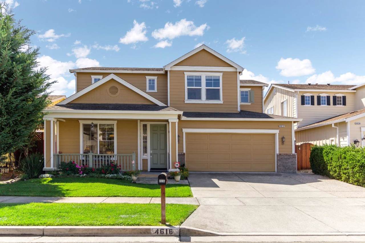 4616 Wilbur Ave - Photo 1
