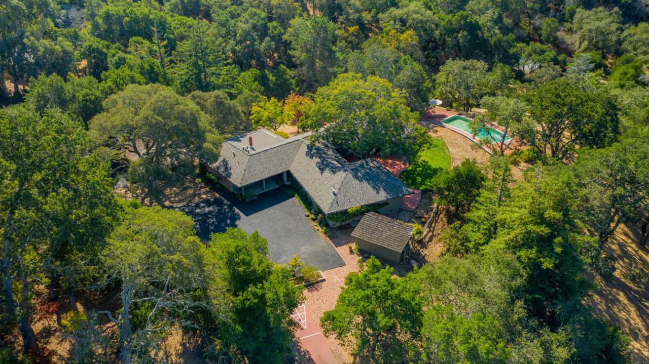 627 Westridge Dr - Photo 1