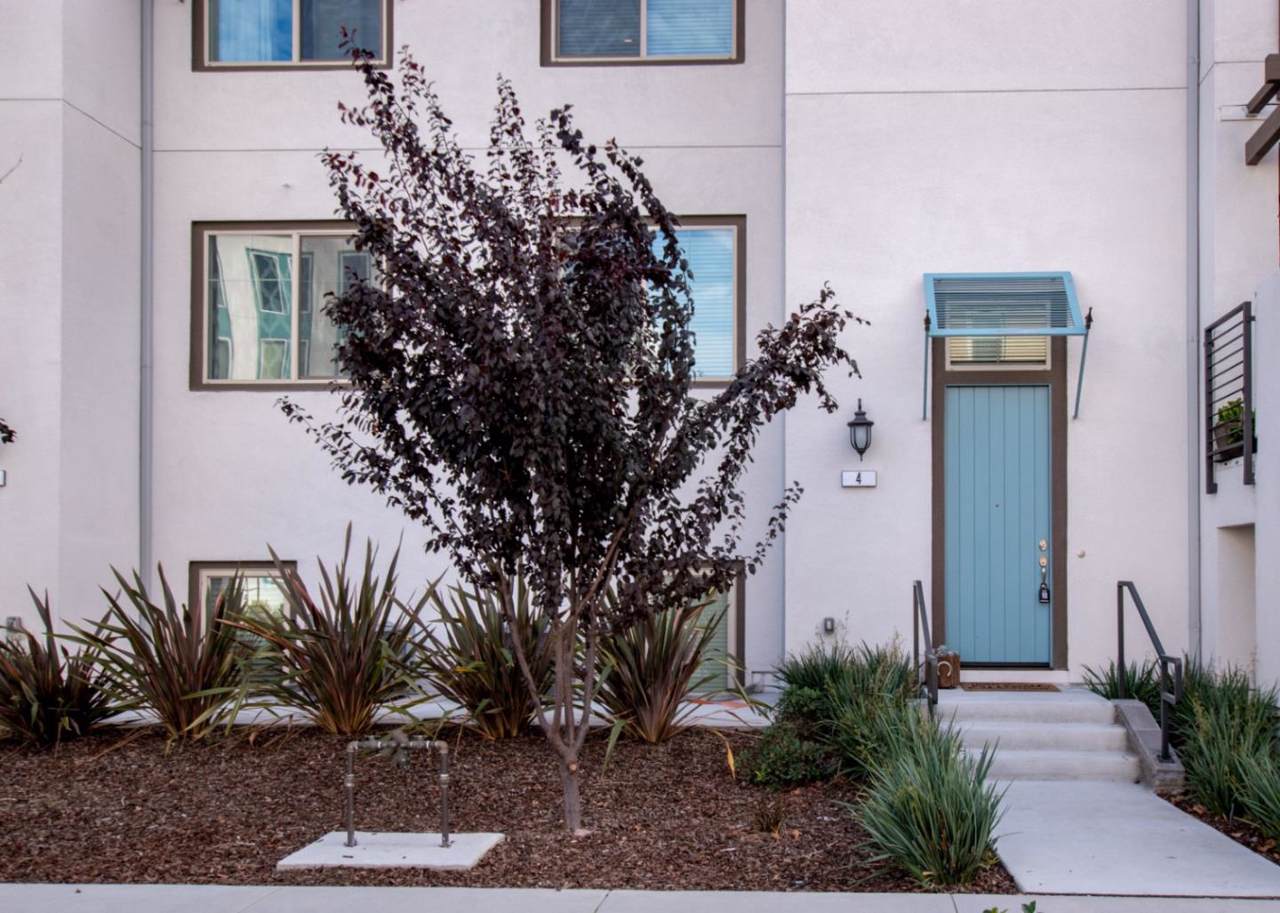 298 Adeline Pl 4 - Photo 1