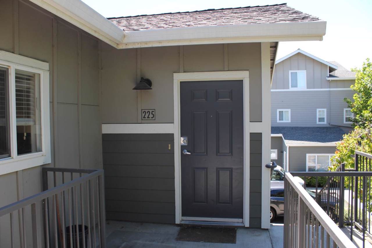 1818 Moore Blvd 225 - Photo 1