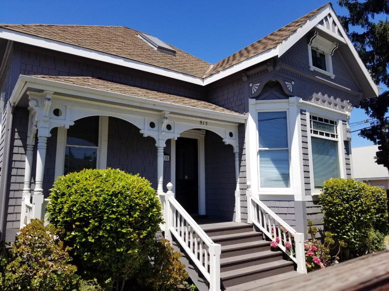 915 River St - Photo 1