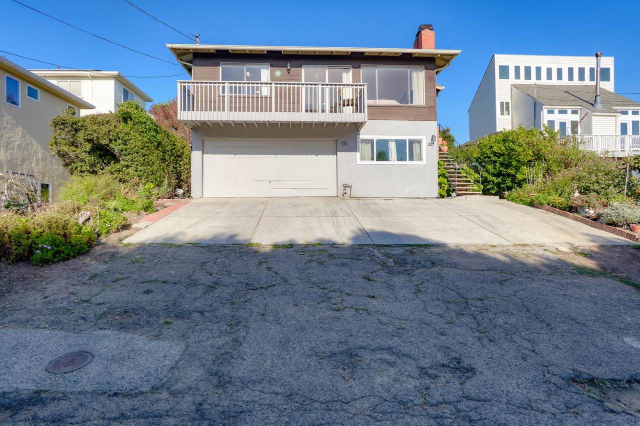 321 4th Ave - Photo 1