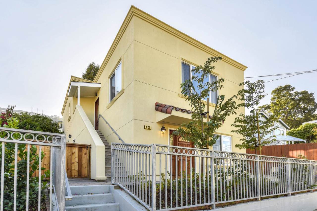 427 Mendocino St - Photo 1