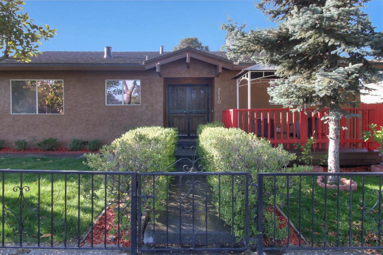 2110 Stanford Ave - Photo 1