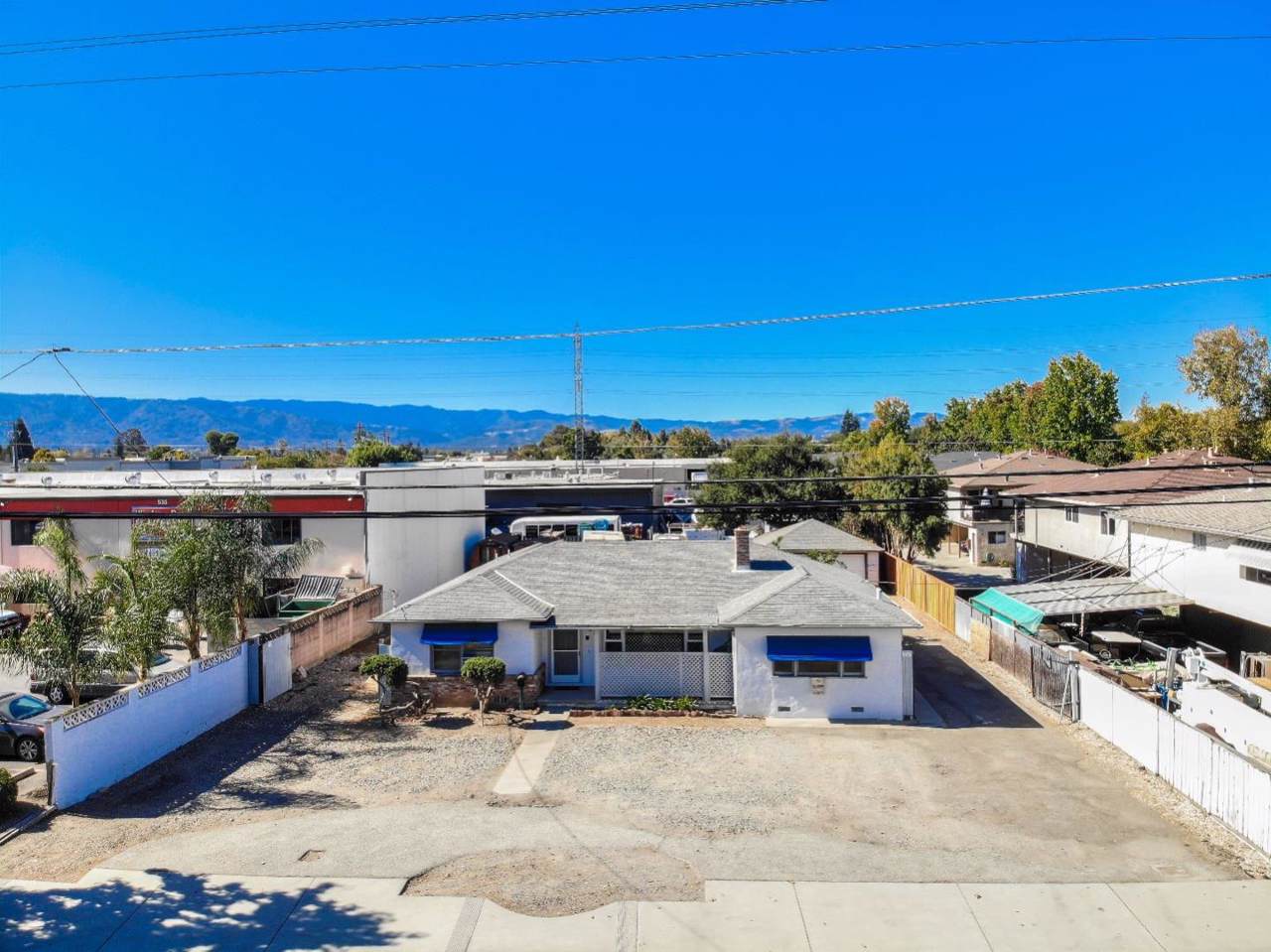 523 Union Ave - Photo 1