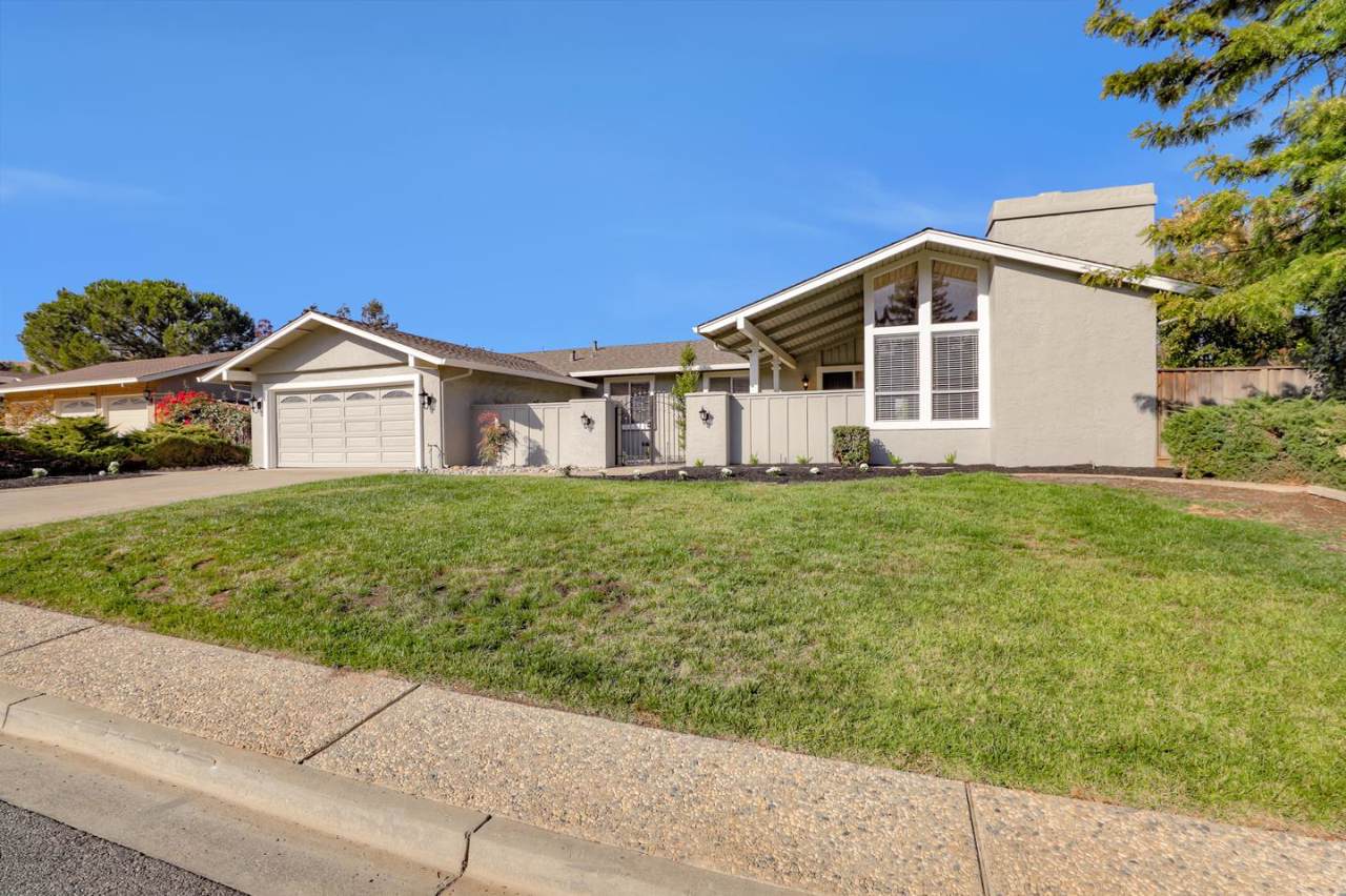 20785 Kreisler Ct - Photo 1