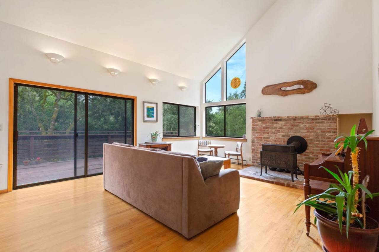 320 Towhee Dr - Photo 1