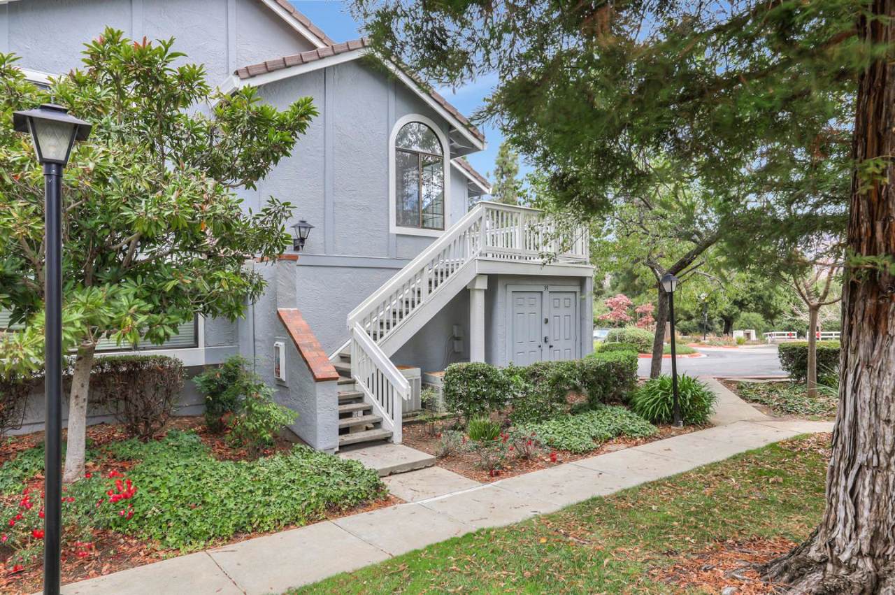 2742 Buena View Ct - Photo 1