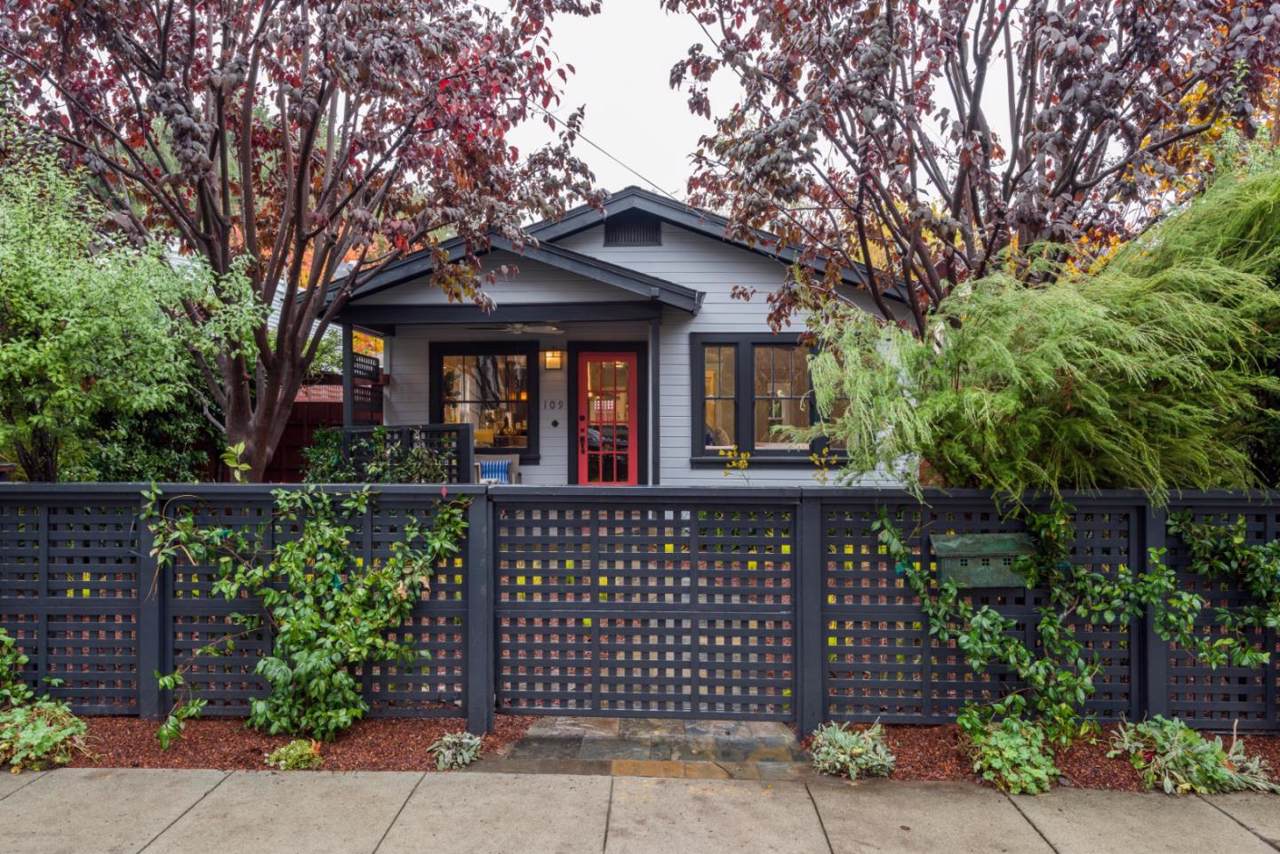 109 Webster St - Photo 1