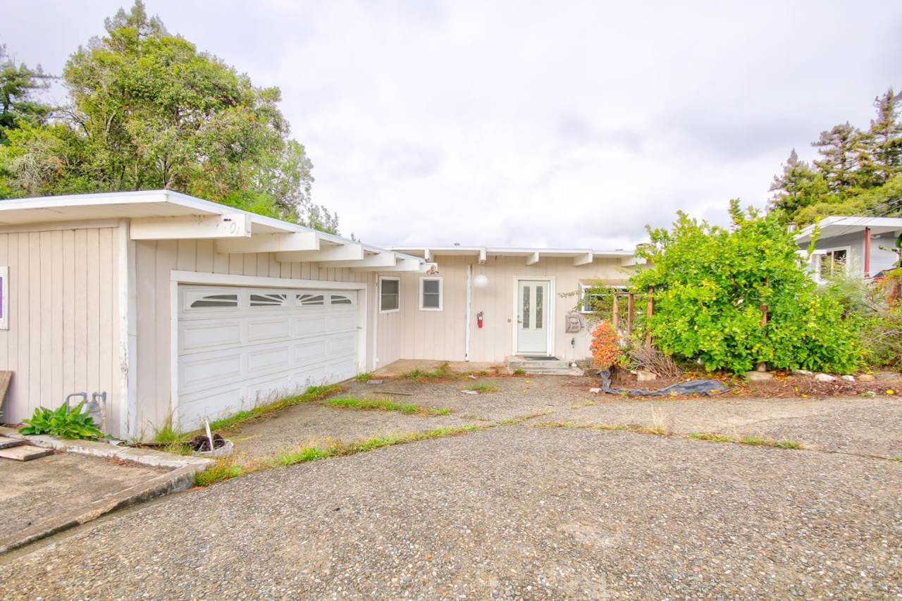 4301 Fairway Dr - Photo 1