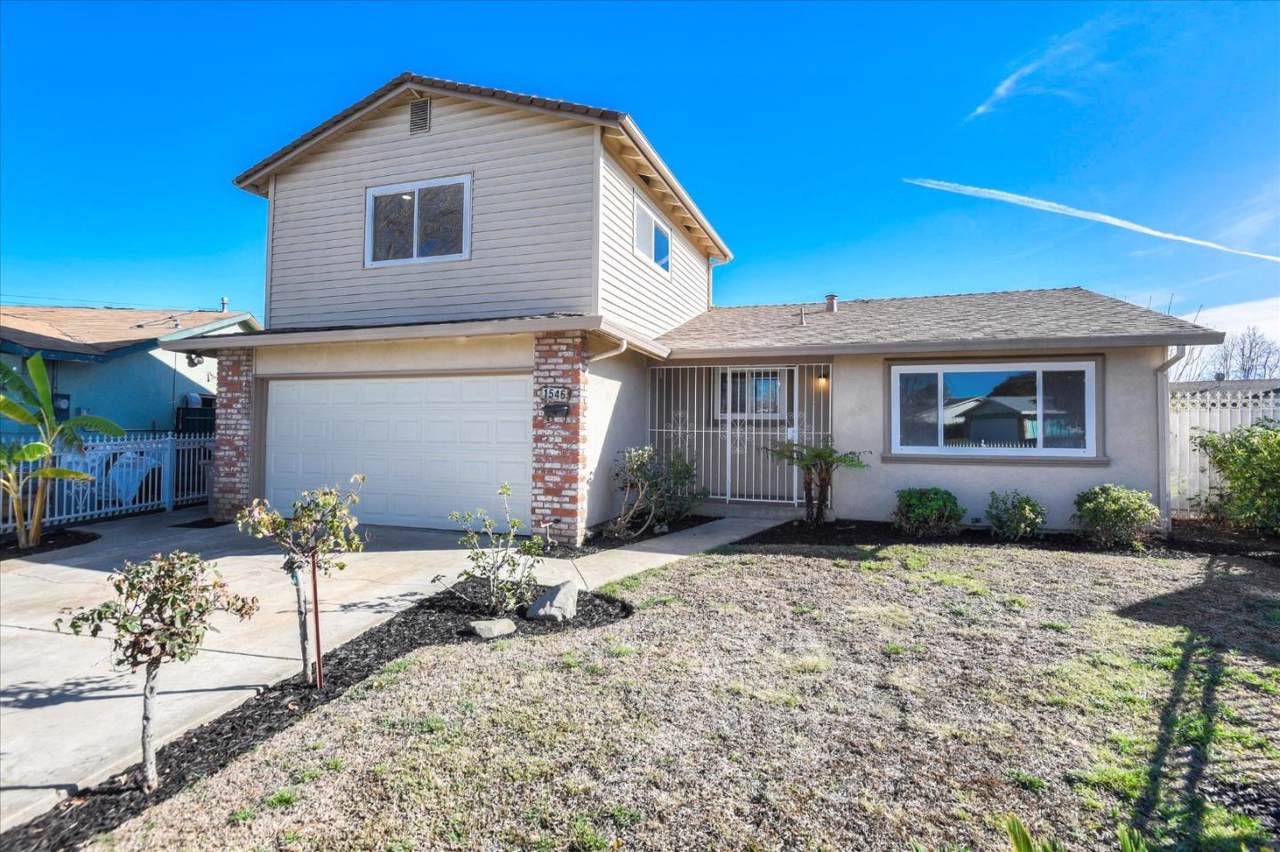 1546 Foxdale Ct - Photo 1