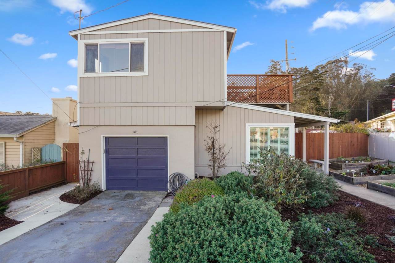 139 Duval Dr - Photo 1