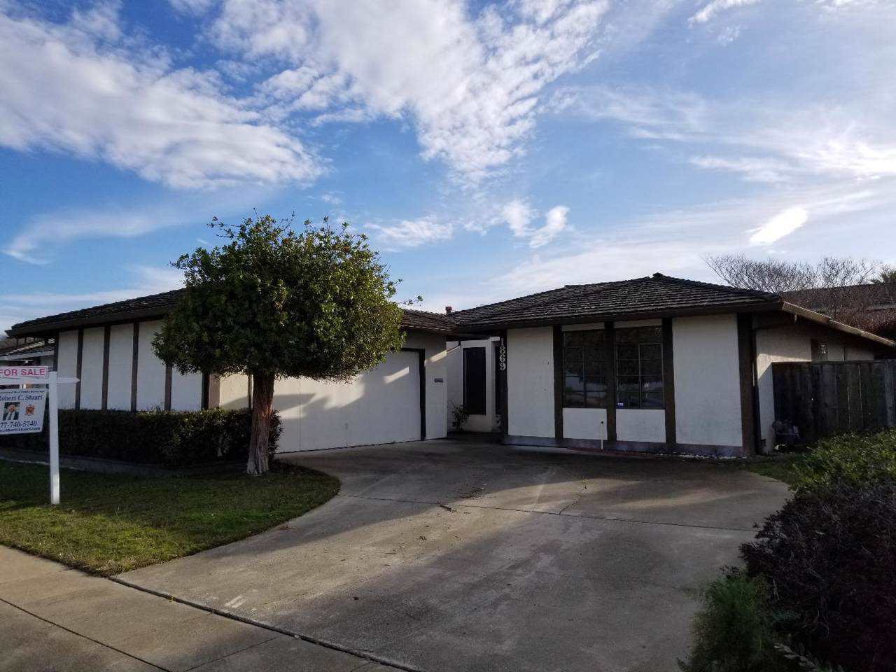 1869 Beach Park Blvd - Photo 1