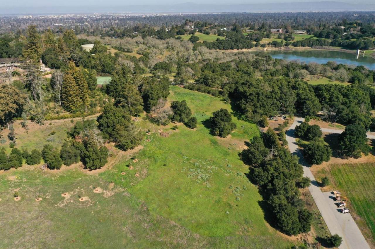 385 Moore Rd - Photo 1