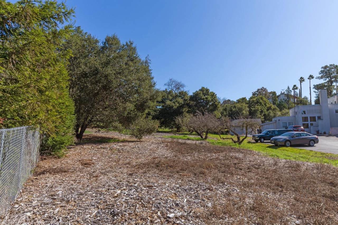 14680 Sobey Rd - Photo 1