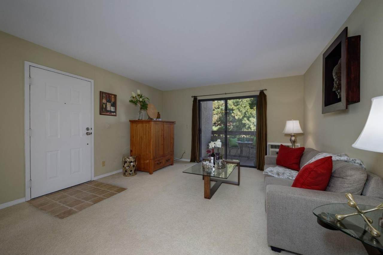 2250 Monroe St 319 - Photo 1