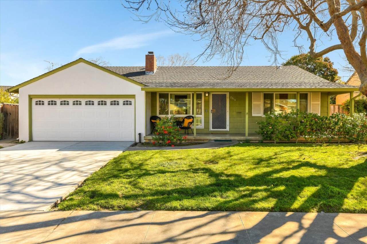 2210 Consuelo Ave - Photo 1