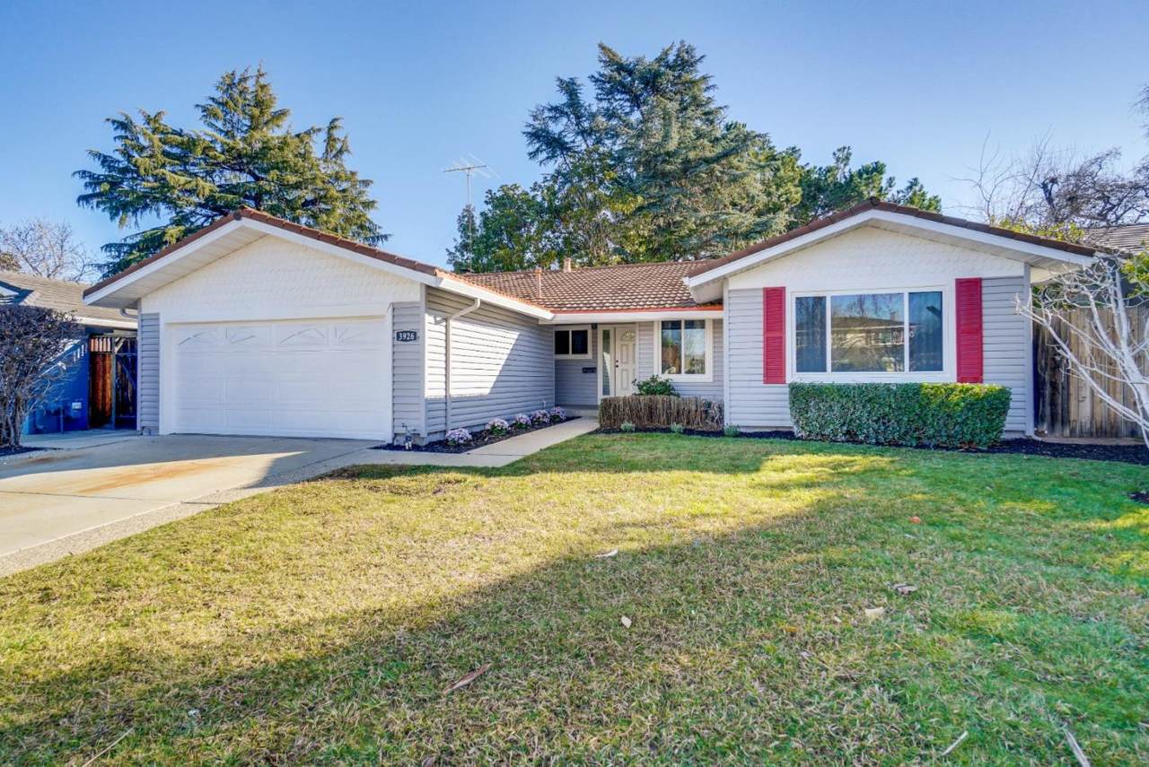 3926 Cherry Ave - Photo 1