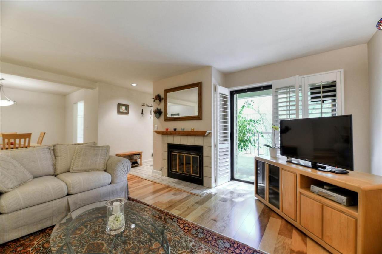 461 Northlake Dr 23 - Photo 1