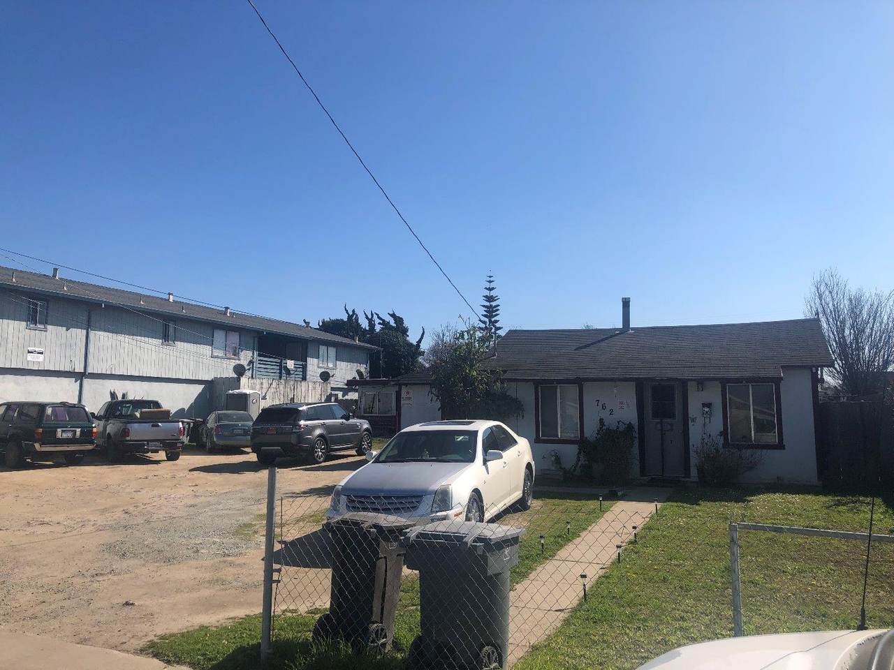 762 Kilbreth Ave - Photo 1
