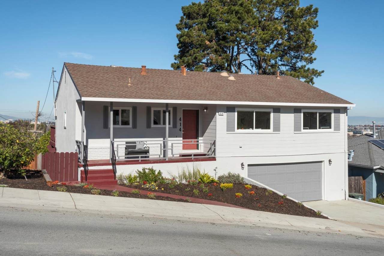414 39th Ave - Photo 1