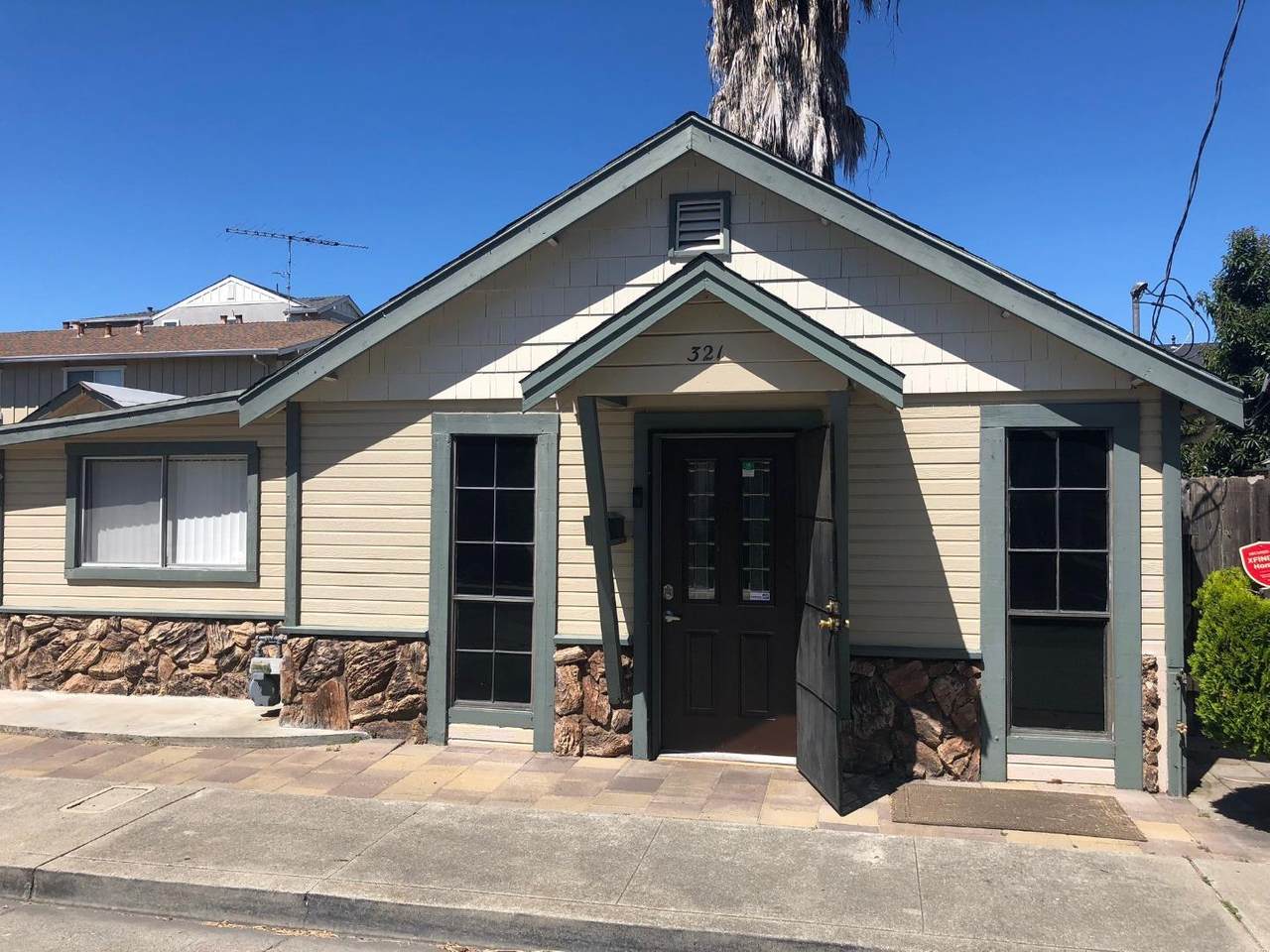 321 Industrial St - Photo 1