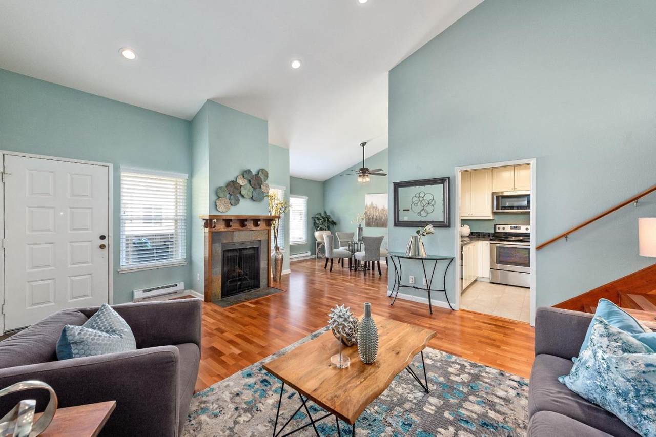 909 Apricot Ave - Photo 1