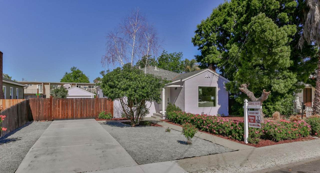 123 Rosemary Ln - Photo 1