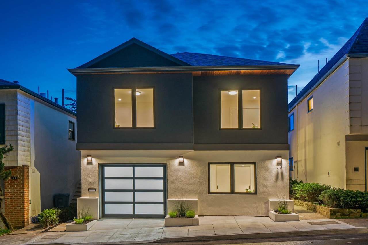 39 Christopher Dr - Photo 1