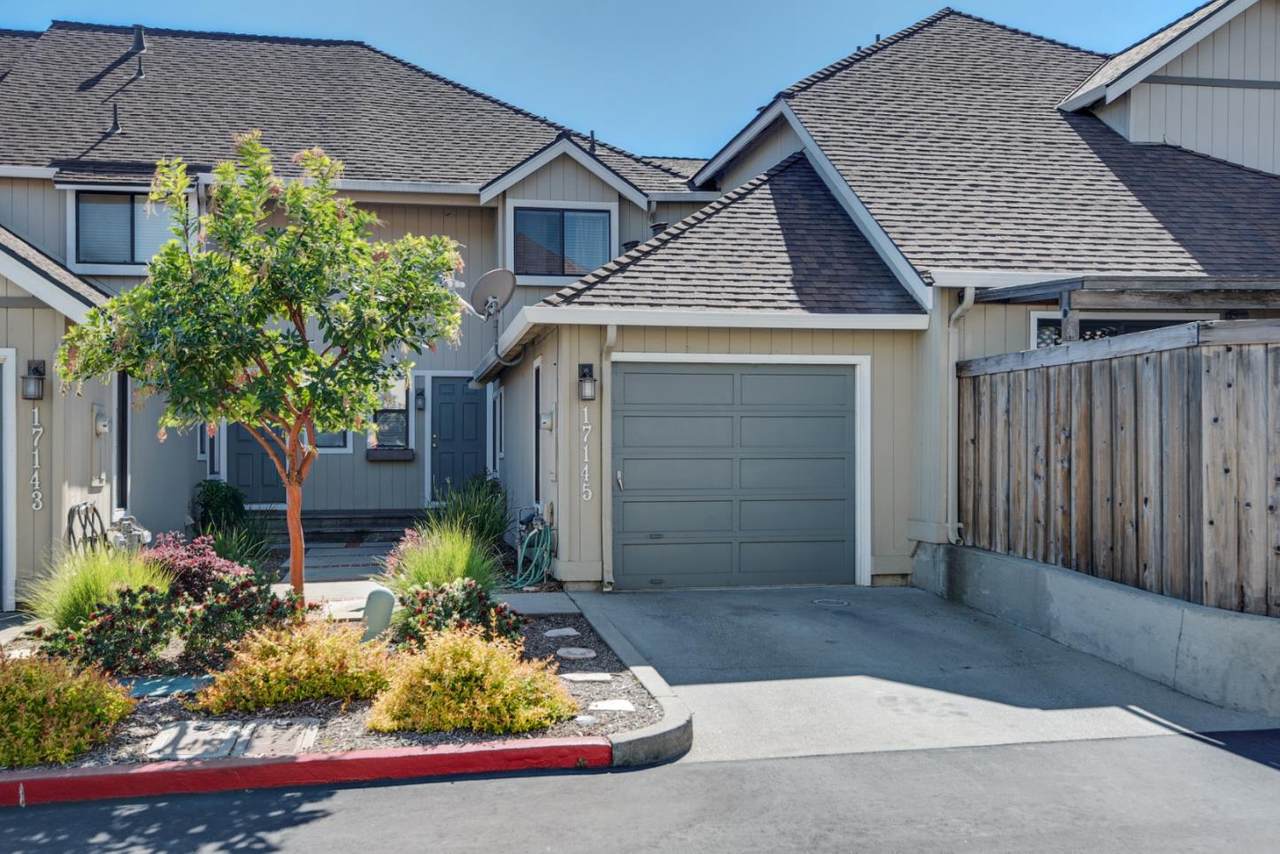 17145 Creekside Cir - Photo 1 17145 Creekside Cir - Photo 1