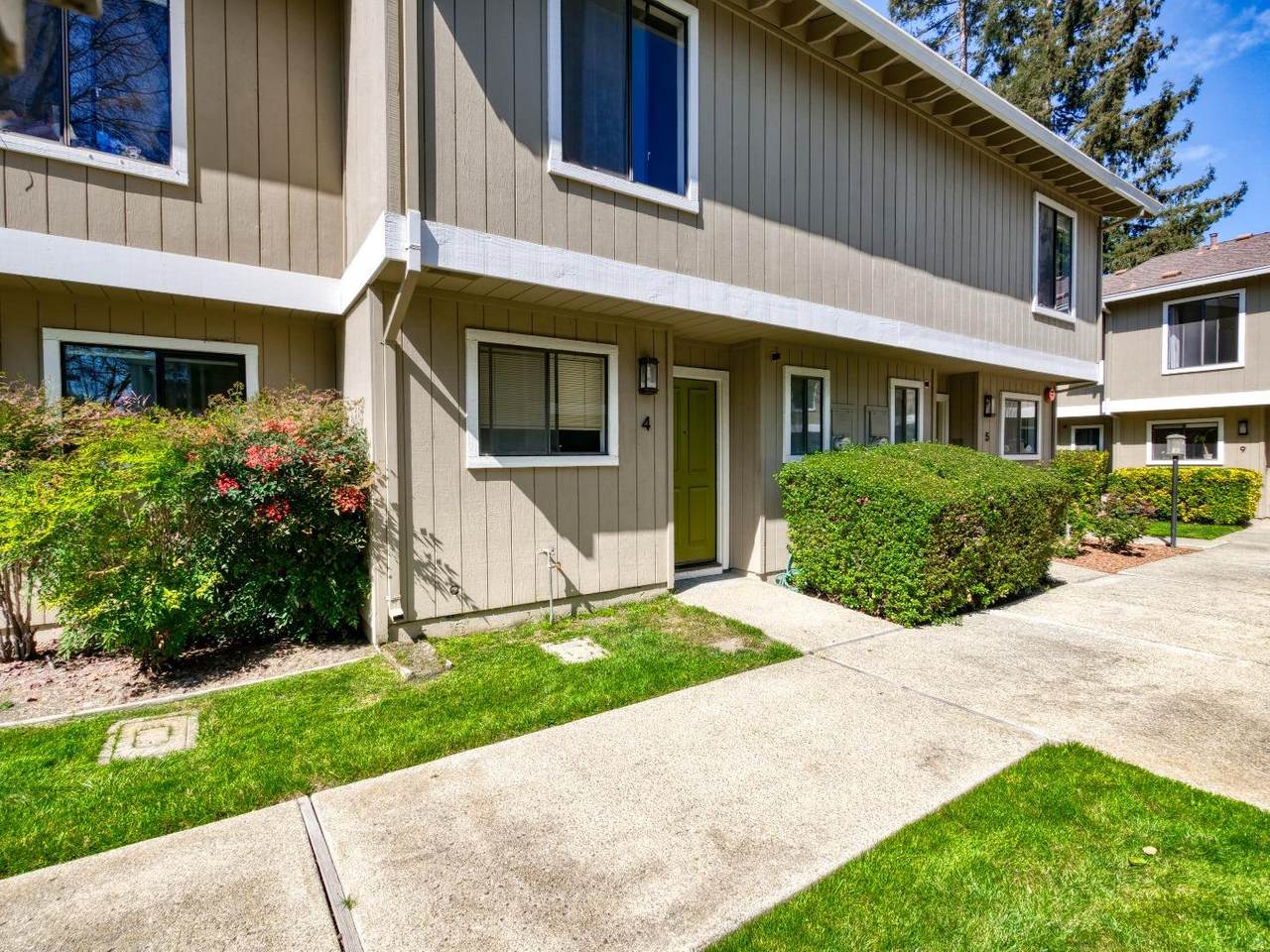 956 Bonita Ave 4 - Photo 1