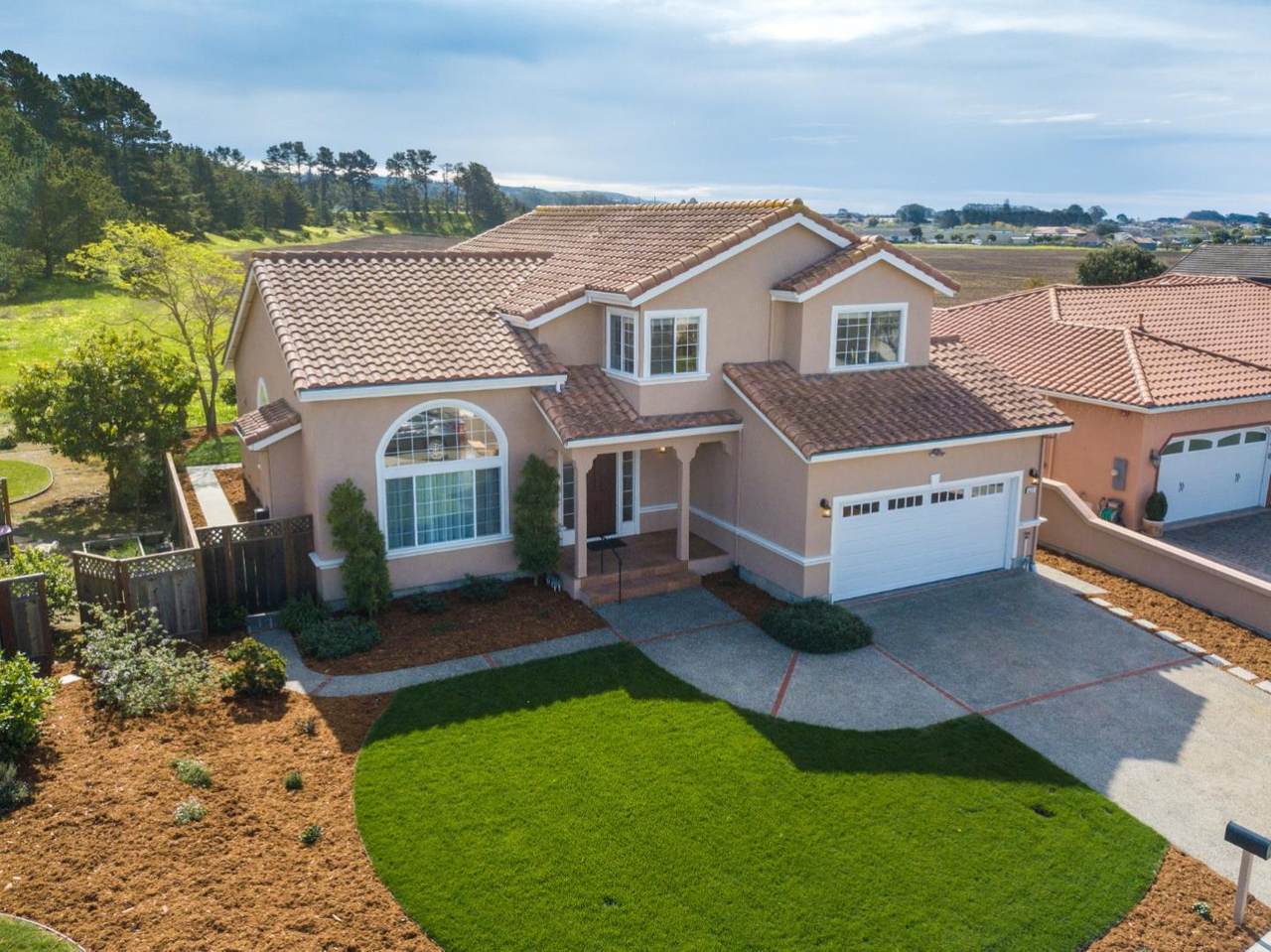 623 Highland Ave - Photo 1