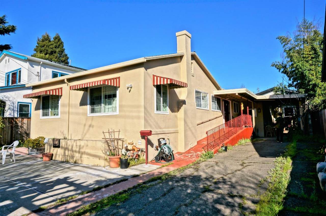 2325 Mcgee Ave - Photo 1