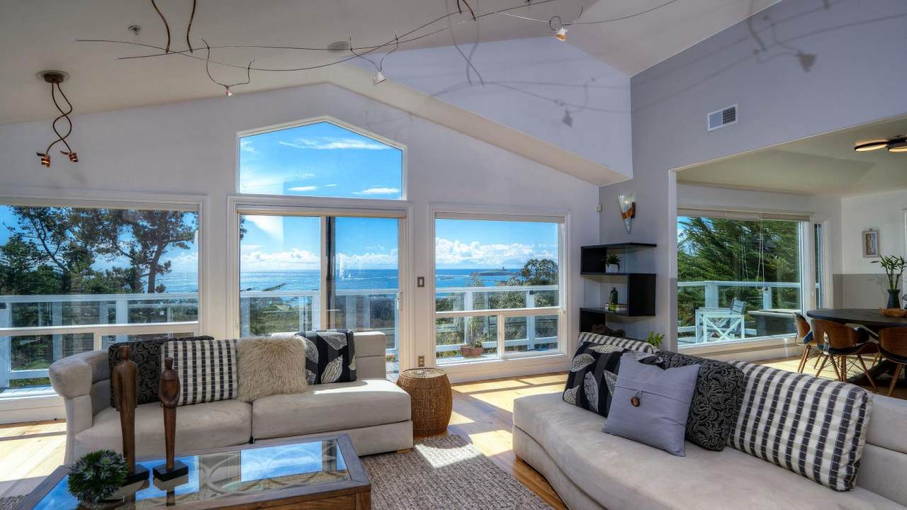 630 Miramar Dr - Photo 1