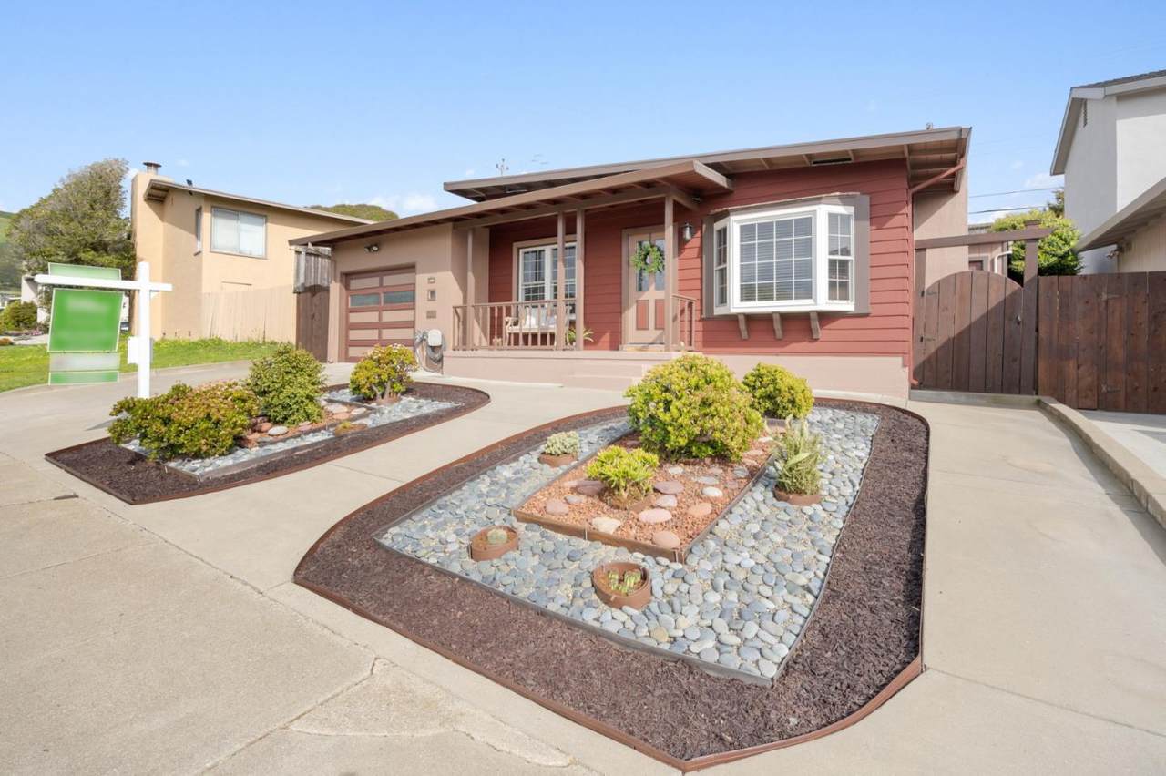 352 Forest View Dr - Photo 1