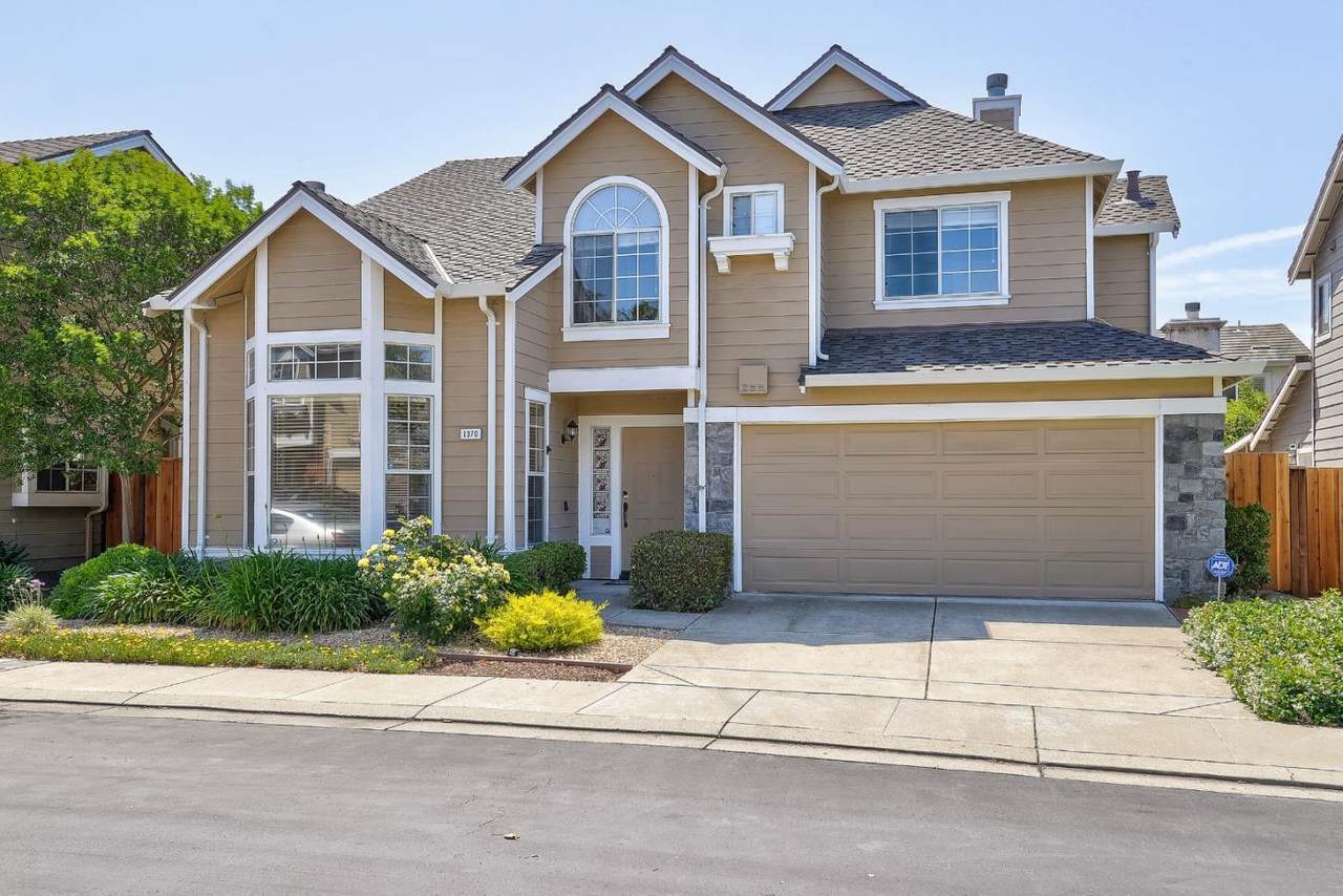 1370 Cuciz Ln - Photo 1