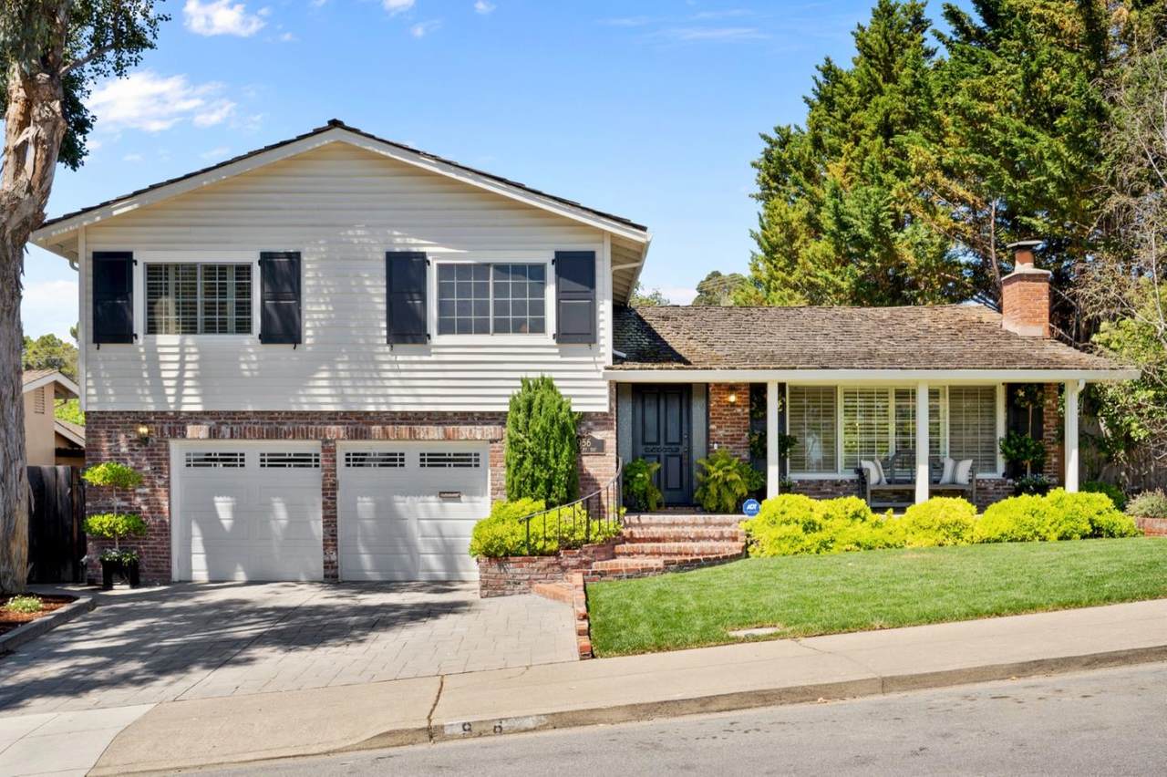956 Edgecliff Way - Photo 1