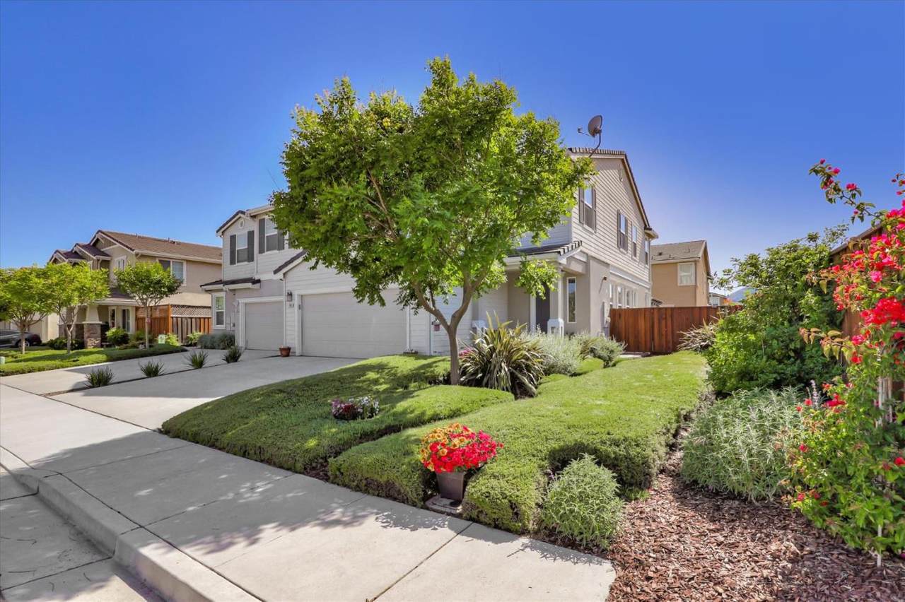 17095 Mimosa Dr - Photo 1