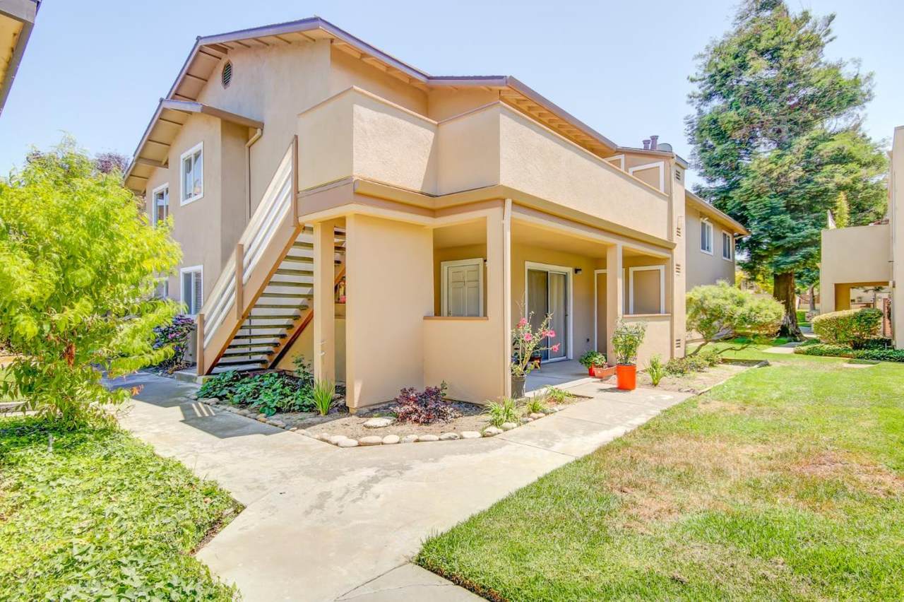 34 San Joaquin St 8 - Photo 1