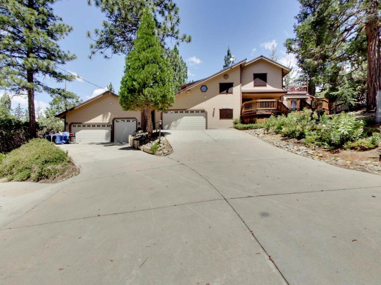 20034 Ridgecrest Way - Photo 1