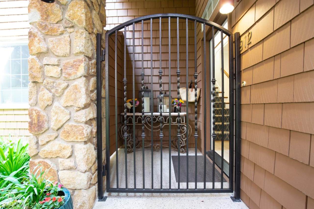 9912 Club Place Ln - Photo 1
