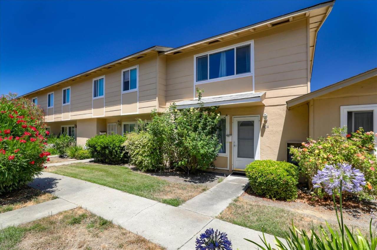 404 Don Carlos Ct - Photo 1