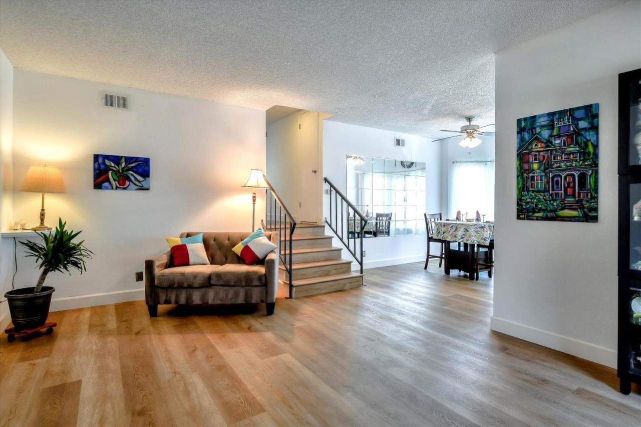 337 Kenbrook Cir - Photo 1