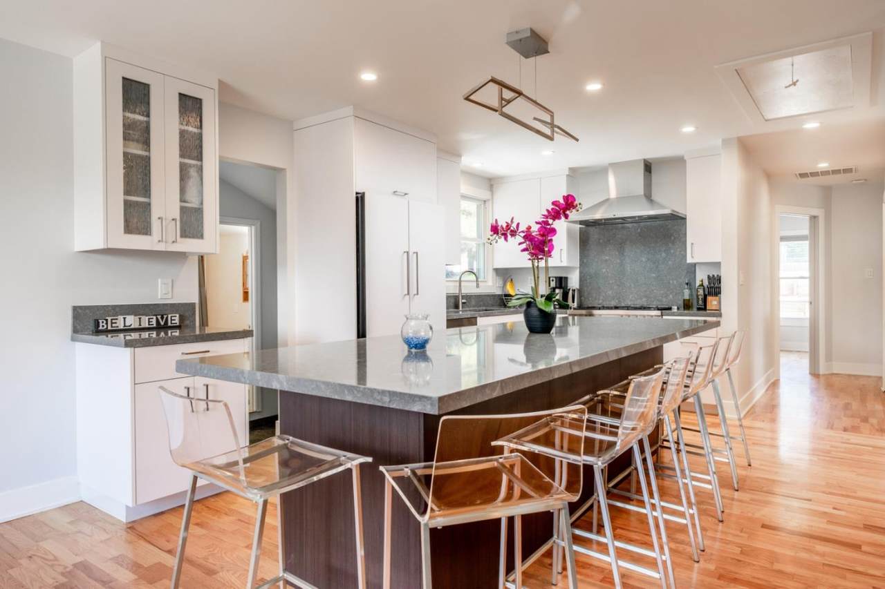 322 Euclid Ave - Photo 1