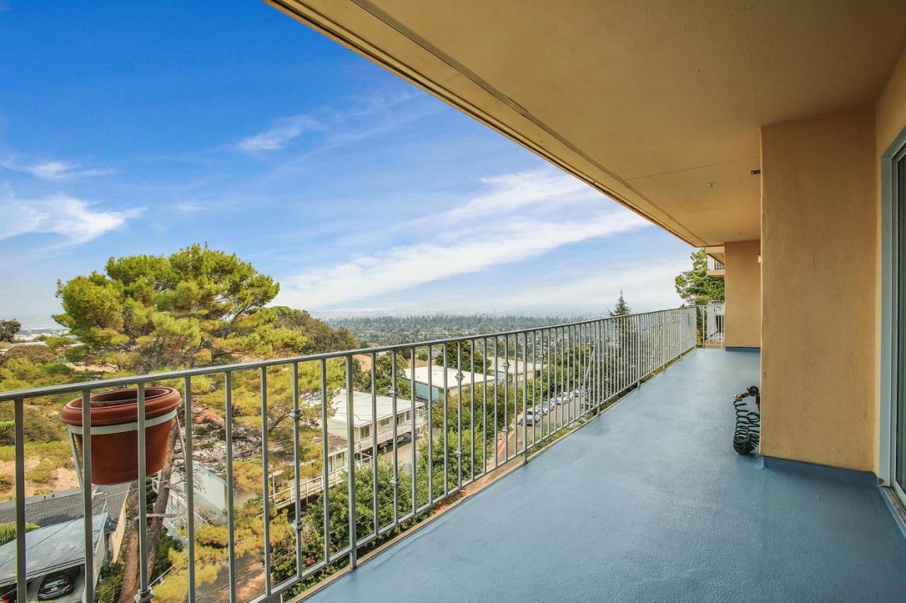 416 Portofino Dr 204 - Photo 1